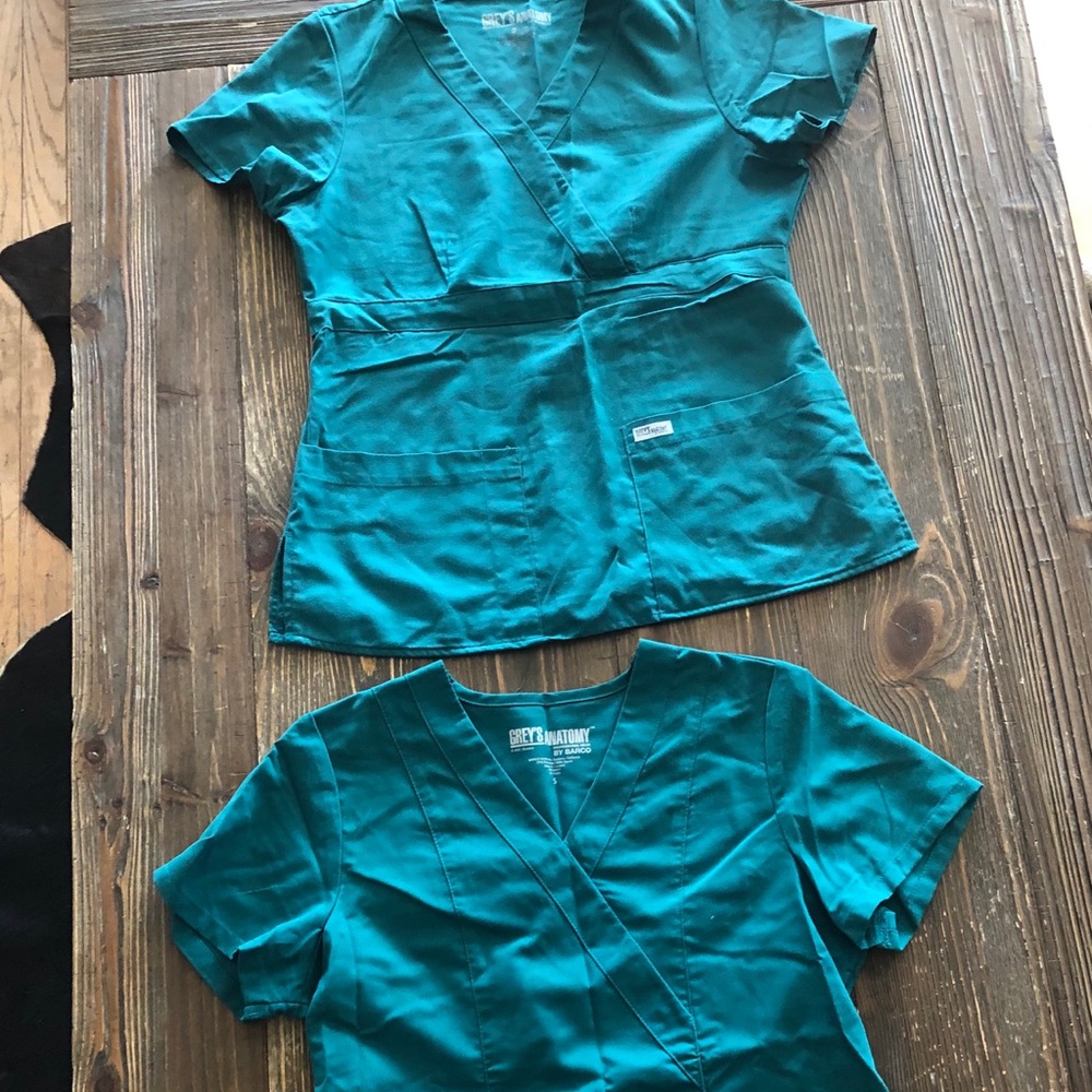 Green Grey’s Anatomy short sleeve scrub top